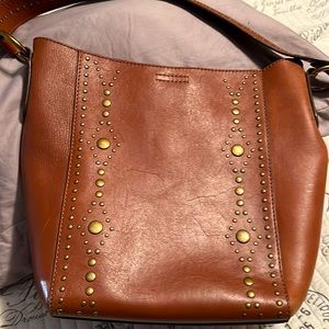 Frye tote. 10” by 12” magnetic closer, small pocket, attached keyring